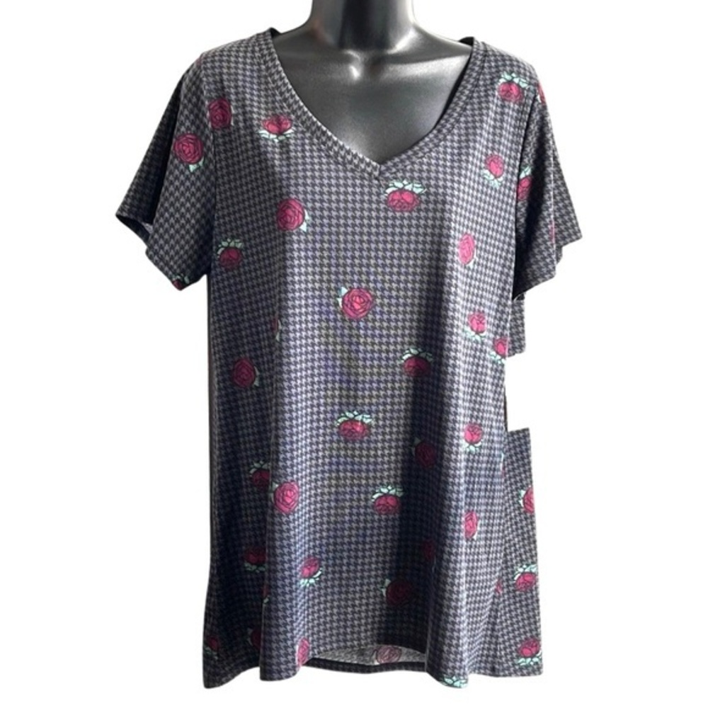 Red Roses Lularoe Christy T Gray & Black Short Sleeve V Neck Shirt SzL NWT